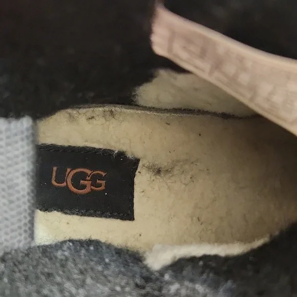 UGG Classic Clear Mini Panther Boots (W Size 7) - Picture 13 of 14